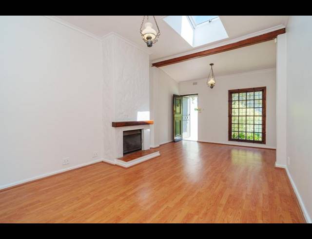 2 BEDROOM HOUSE FOR SALE IN KENILWORTH